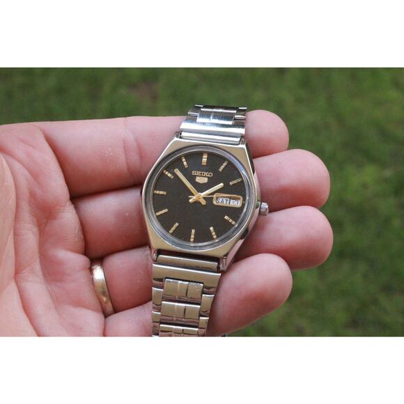 Vintage 1970 Seiko Automatic Mens Silver Watch W/daydate & Gold accents - Picture 7 of 8